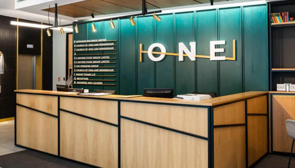 3D retail signage